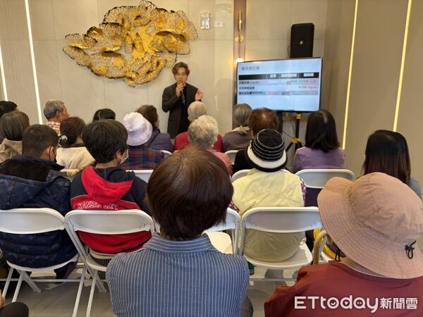 劉力瑋醫師開講強心百歲計畫啟動安定舉辦心血管保健講座