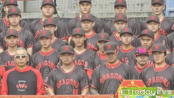 ▲  味全龍春訓  。（圖／記者呂佳賢攝）