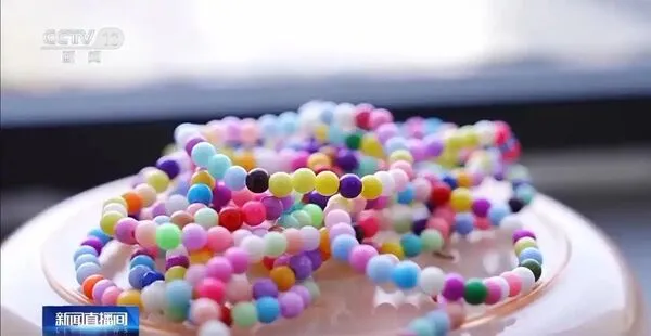 ▲▼陸「串珠代工詐騙」鎖定主婦　買170萬元材料「做完才發現上當」。（圖／翻攝央視）