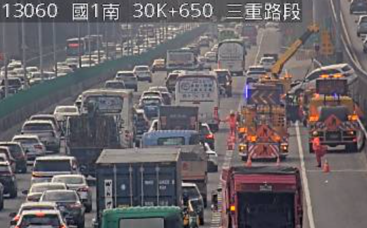 ▲▼國道賓士火燒車。（圖／翻攝國道監視器）