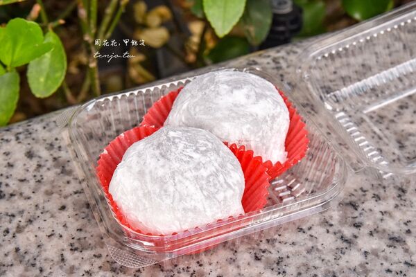 ▲▼排隊預訂才吃得到人氣草莓大福。（圖／部落客周花花提供）