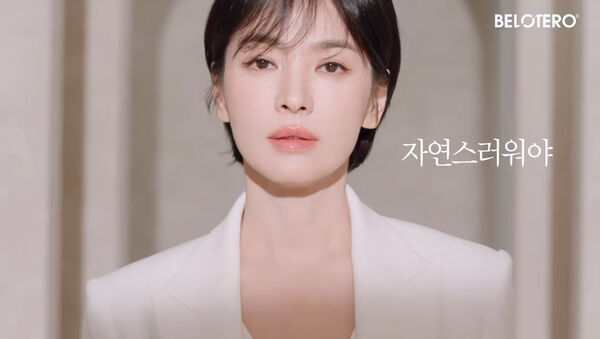 ▲▼44歲宋慧喬「長短髮切換」神顏太美！近距離拍零瑕疵　影片掀熱議。（圖／翻攝自宋慧喬IG）