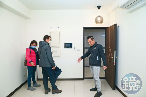 透過包租代管由專人負責帶看與說明，不僅房東省心、房客也能清楚了解居住細節。