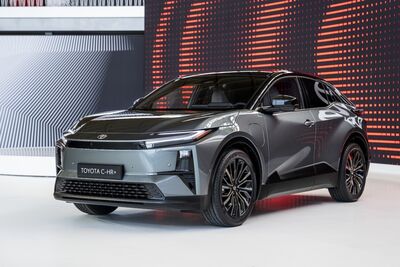 台灣TOYOTA「2026年重點新車」！全新跨界跑旅、第9代Hilux有望登台