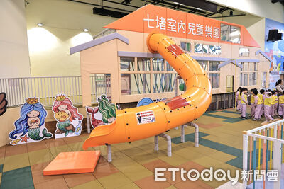 基隆七堵室內兒童樂園「大童區」開幕　謝國樑與童同樂搶先體驗