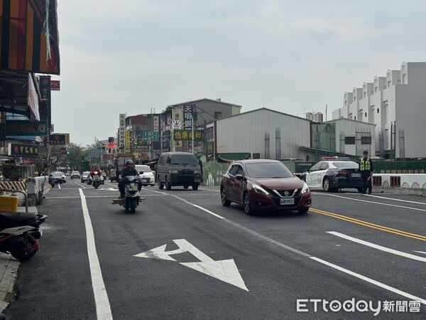 ▲內埔警方加強闖紅燈。（圖／記者陳崑福翻攝）