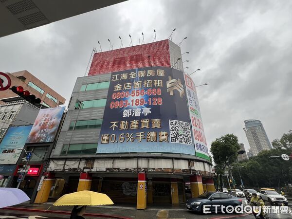 ▲▼        板牆     。（圖／記者項瀚攝）