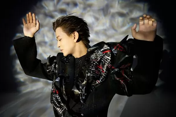 ▲▼ 陳曉東推出全新雙版本單曲粵語〈今天我們都會飛〉與國語〈禁止糾纏〉MV。（圖／火爆娛樂提供）