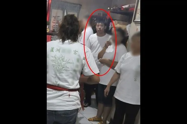 ▲▼蘆洲老夫妻雙屍，兒涉重嫌，騎機車離家逃逸。嫌犯正面照曝光（圖／翻攝宮廟粉絲專頁）