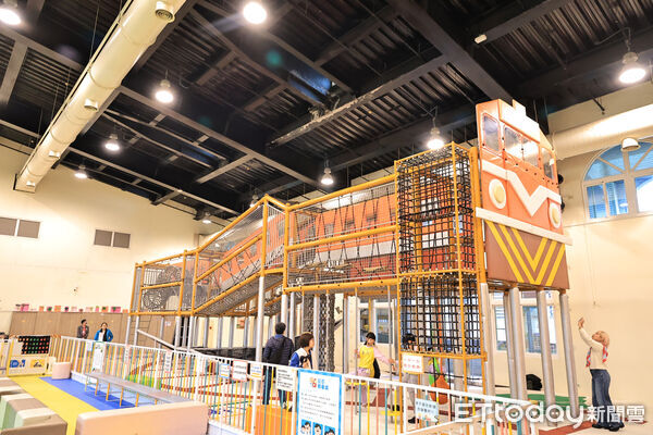 ▲基隆七堵室內兒童樂園「大童區」開幕。（圖／記者郭世賢翻攝）