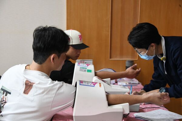 ▲味全龍球星齊聚大林慈濟年度健檢　最強後盾助攻2026總冠軍。（圖／大林慈濟醫院提供）