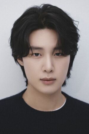 ▲▼《梨泰院》金東希爆霸凌辯「用腳推胸」消失5年！簽新公司疑復出。（圖／翻攝自neos ENTERTAINMENT IG）