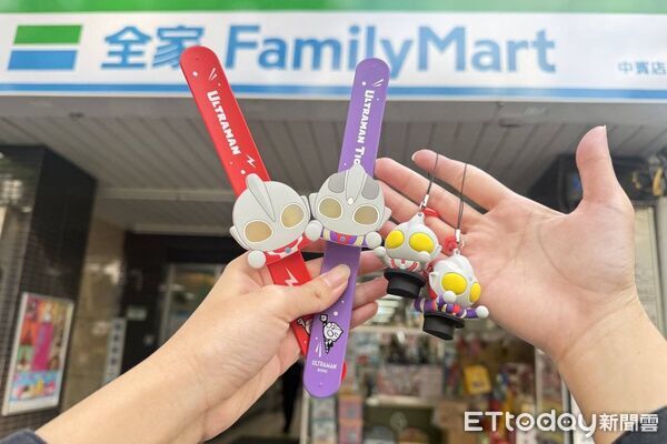 ▲▼2026高雄冬日遊樂園」聯名杯塞及拍拍燈手環。（圖／高雄市觀光局提供）