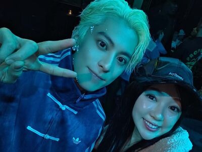 丫頭「破次元同框」王鶴棣！　靠頭合照網驚：天哪怎麼認識的