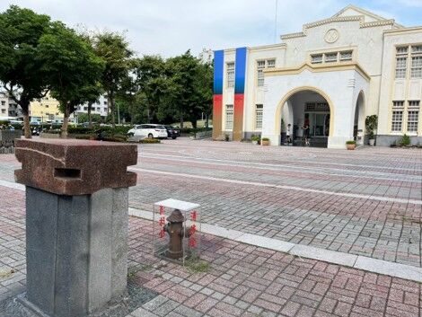 ▲彰化縣藝術館前的消防栓列歷史建築。（圖／文化局提供）