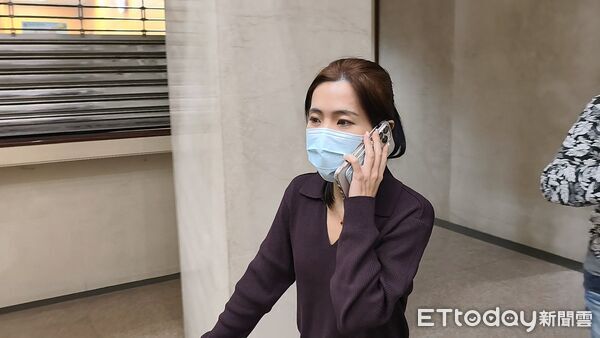 ▲▼朝野女立委混戰，國民黨立委徐巧芯19日以被告身分到台北地院出庭。（圖／記者黃哲民攝）
