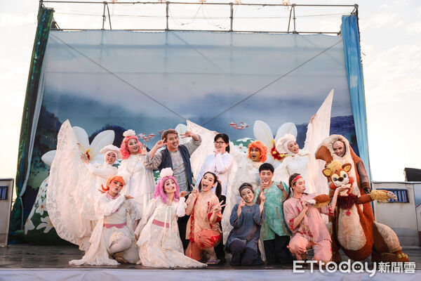▲▼  連續三年親子活動經費遭刪，太保市鄭淑分市長極力爭取民間資源辦理紙風車劇團演出   。（圖／太保市公所提供）