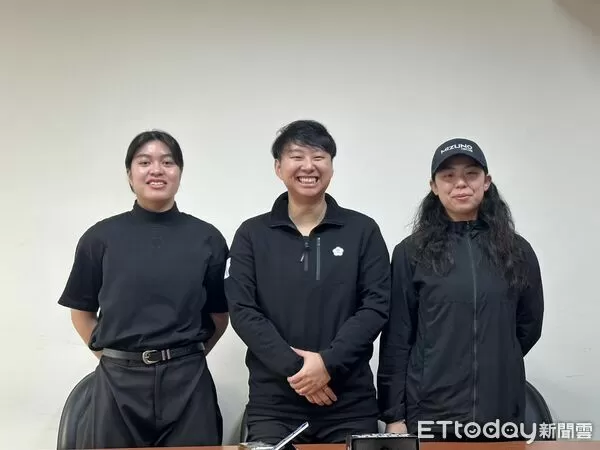 ▲台灣首支女子雪車隊林頌恩、林欣蓉、梁宥婕。（圖／記者蔡厚瑄攝）