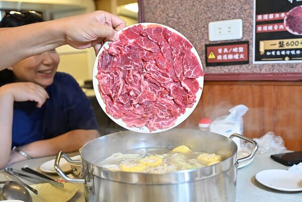 ▲▼潮州牛肉福。（圖／部落客小虎食夢網授權提供）