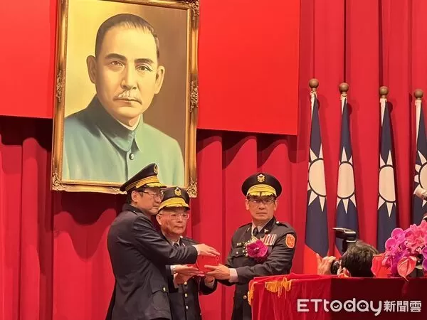 ▲20日上午邱紹洲接任刑事局局長。（圖／記者張君豪翻攝）