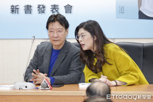 ▲鄭麗文20日出席趙少康新書發表會。（圖／記者湯興漢攝）