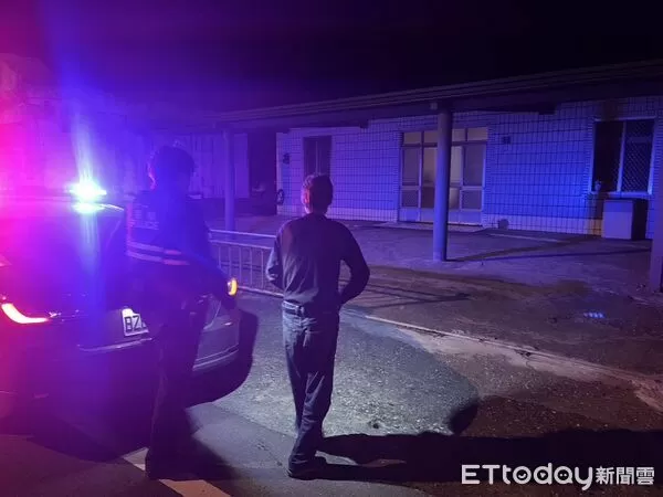 ▲員警夜間巡邏發現民眾體力不支，主動關懷並安全護送返家。（圖／記者楊晨東翻攝）
