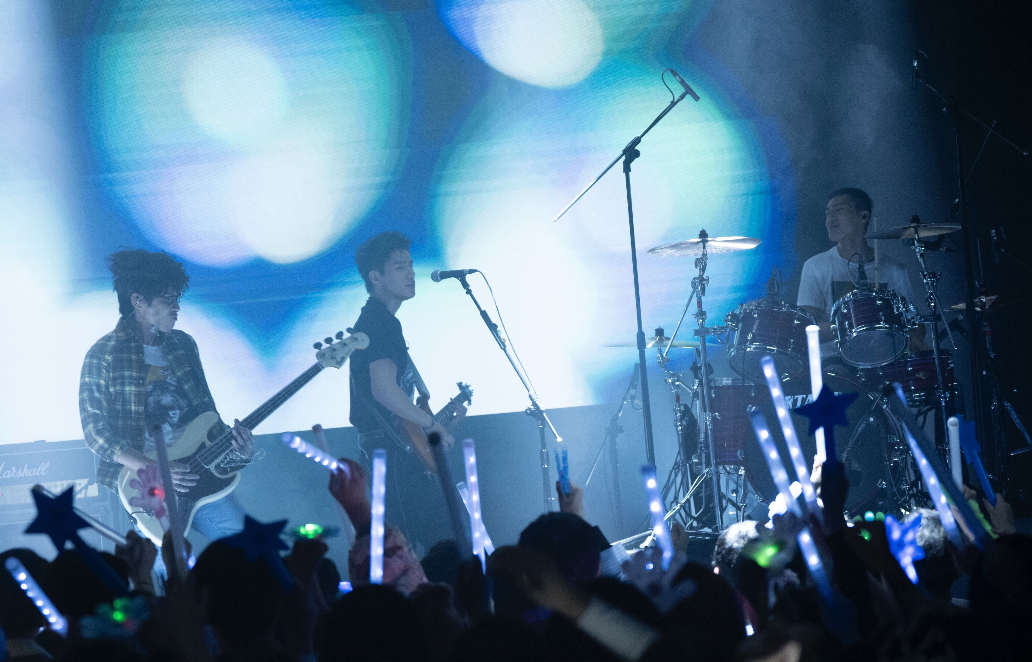 ▲嚴藝文新作《欠妳的那場婚禮》找來張孝全、朱軒洋主演。（圖／公視提供）