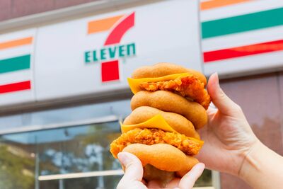 超商抗寒優惠！發熱衣、奶茶買1送1