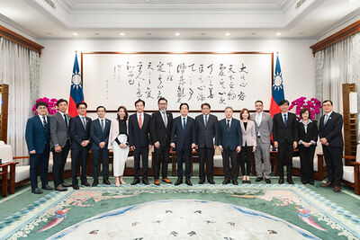 賴清德今啟動新一波產業傾聽之旅　邀工具機業者入府座談