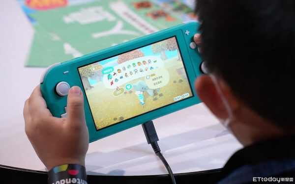 ▲▼玩遊戲。（圖／資料照）