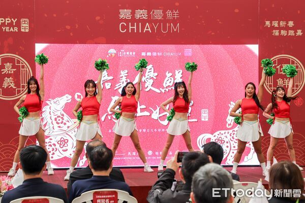 ▲▼   嘉義優鮮&times;台灣燈會限定12款伴手禮亮相，年節型錄同步上線  。（圖／嘉義縣政府提供）