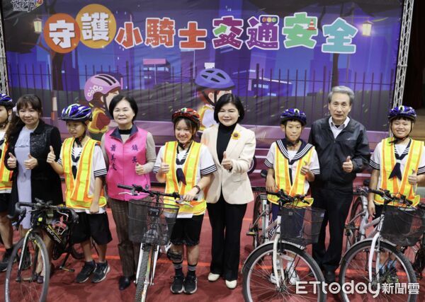 ▲縣府與學校合作推動交通安全教育，透過實作與教材，培養學生正確用路觀念。（圖／記者游瓊華翻攝）