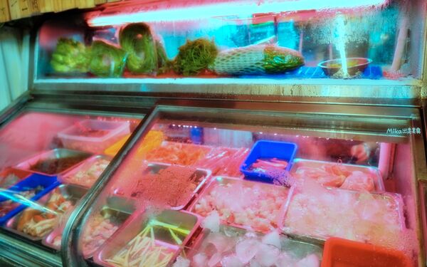 ▲▼冬山阿源快炒桶仔雞。（圖／部落客Mika授權提供）