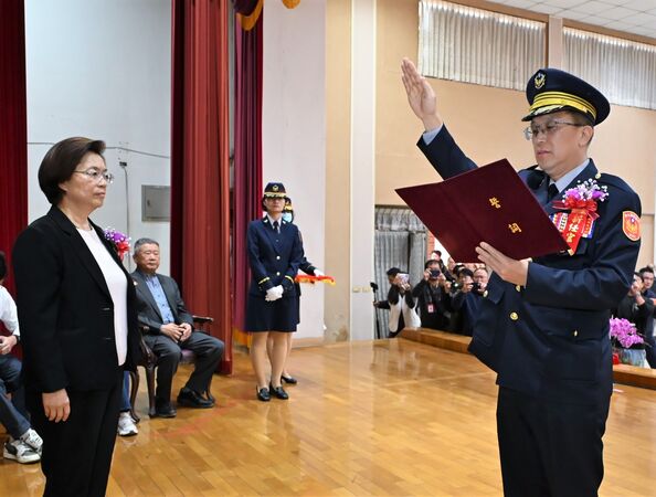 ▲彰化新任縣警局長陳世煌上任。（圖／縣府提供）
