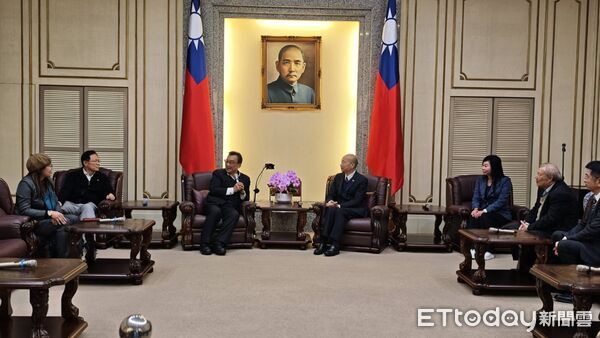 黃國昌、黃珊珊6白委確定請辭　韓國瑜：即使離開但情誼長長久久