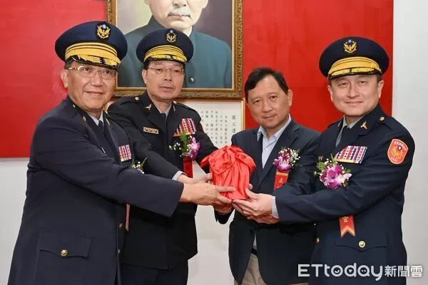 ▲台東縣警察局舉行卸、新任局長交接布達典禮。（圖／記者楊晨東翻攝）