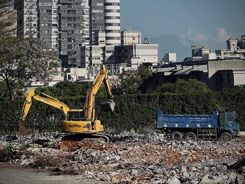 糞坑都不給還要擦屁股！　「大便之亂」引不動產聯盟火力全開