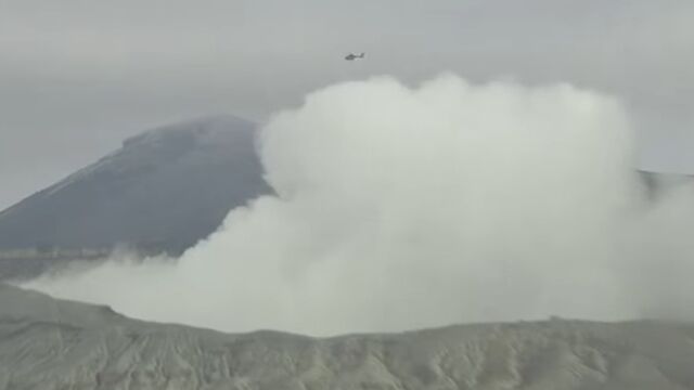 ▲▼熊本阿蘇火山發生觀光直升機失聯事故。（圖／翻攝自YouTube）