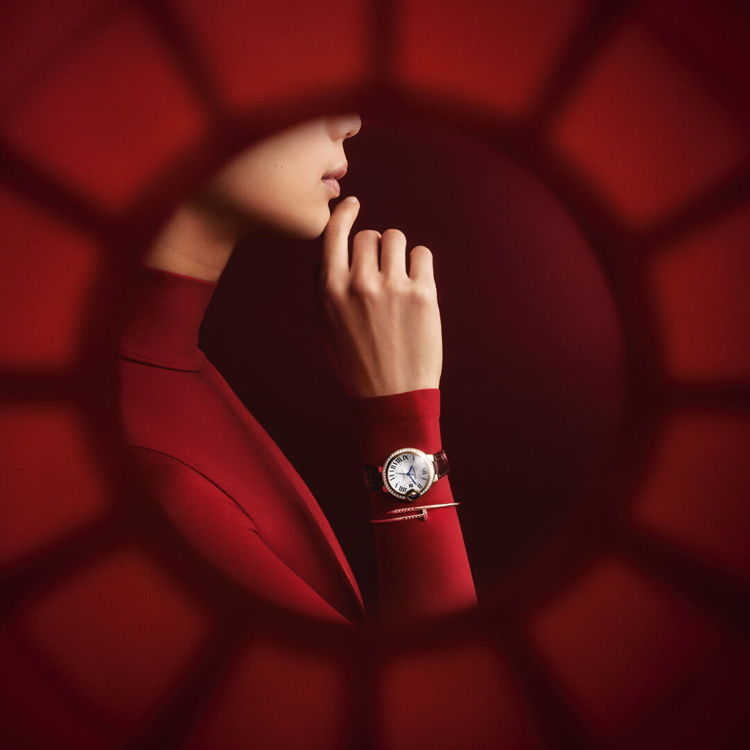 卡地亞小美洲豹躍紅燈籠迎新年 請佩戴經典腕錶與手環送上祝福