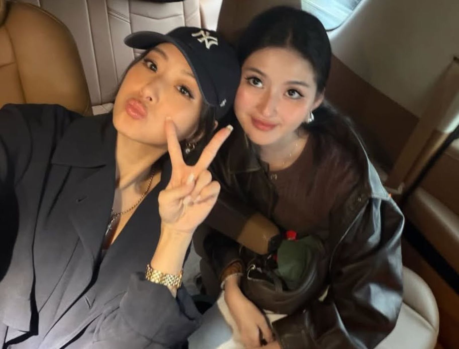 廖思惟（右）跟媽媽孫芸芸長得很像。（翻攝trinityliao IG）