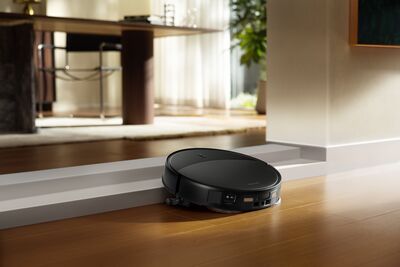 石頭科技掃拖機器人Saros 20登台　越障8.8公分門檻打掃不中斷