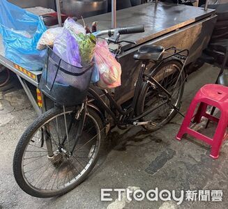 孫女回台灣！阿公買8公斤好料幫進補　腳踏車迷路11小時倒路邊