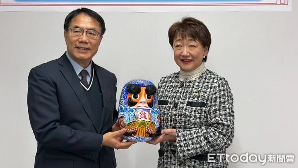 ▲台南市與仙台市締盟20周年，市長黃偉哲親赴日本，與仙台市長郡和子、市議會議長野田讓會晤。（記者林東良翻攝，下同）