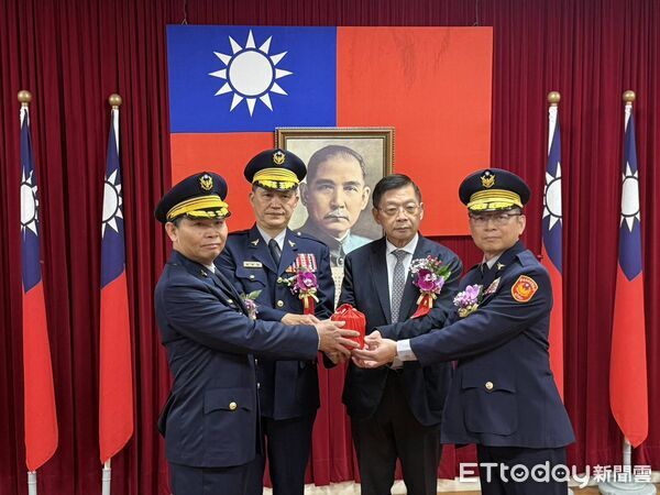 ▲台南市警察局20日上午舉行21名重要警職聯合交接典禮，警政新布局正式就位。（記者林東良翻攝，下同）