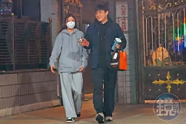 魅力女神結新歡／BMW男暖接送！啦啦隊女神柳柳出現護花使者　香閨獨處4小時　