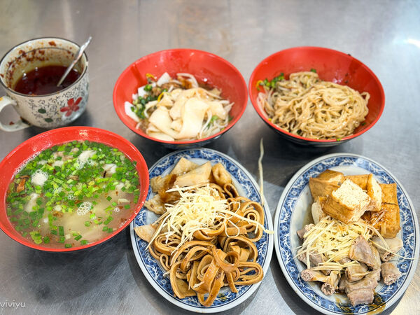 ▲▼阿姨小吃店。（圖／部落客VIVIYU小世界授權提供）