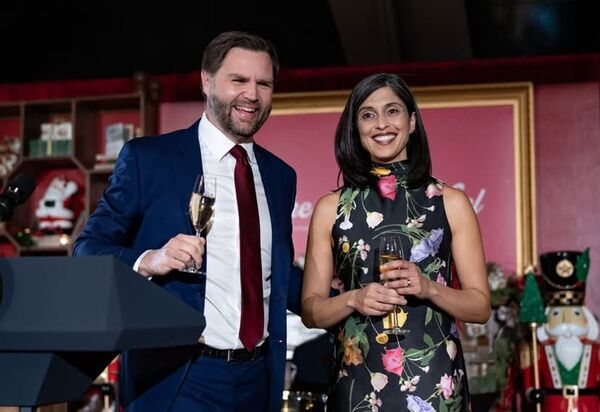 范斯和妻子烏莎將迎來第4名孩子。（翻攝vp IG）