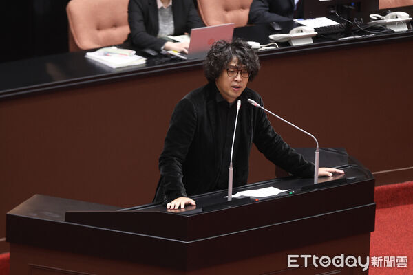 稱藍白因「台積電表現好」要賴到立院受審　沈伯洋：不能接受台灣好