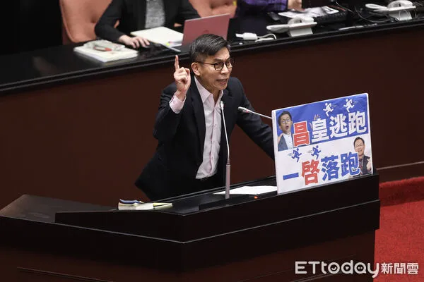 ▲立法院彈劾總統賴清德審查會，鍾佳濱發言。（圖／記者林敬旻攝）