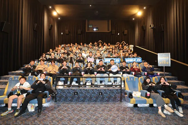 ▲經典賽中華隊齊看《冠軍之路》 臺灣隊長陳傑憲2刷吐心境「複習3點打勝仗」王建民看《冠軍之路》重溫賽事  奧運國手楊勇緯、林郁婷、羅嘉翎力推。（圖／中職提供）